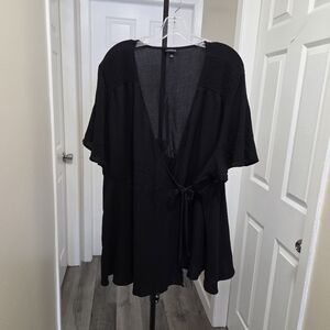 Torrid 100% Rayon Black Wrap Top | Plus Size Flowy Short Sleeve Blouse